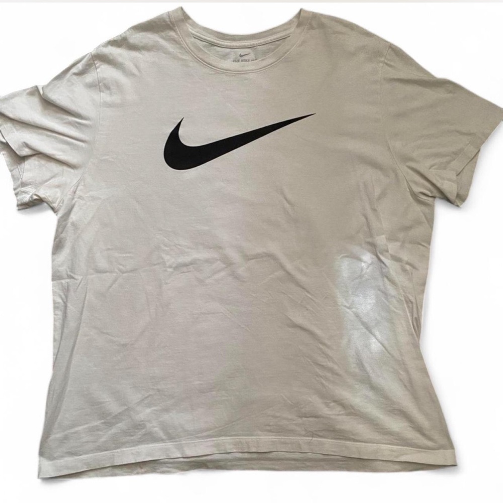Nike Men's Short Sleeve white Tee